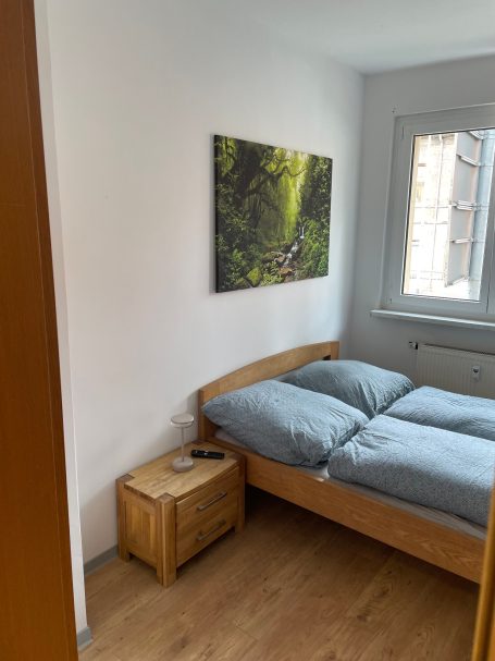 Schlafzimmer 1